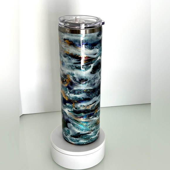 Tumbler Handmade Resin 30 Oz Skinny Stainless Steel - Blues, White and Gold - Picture 1 of 5